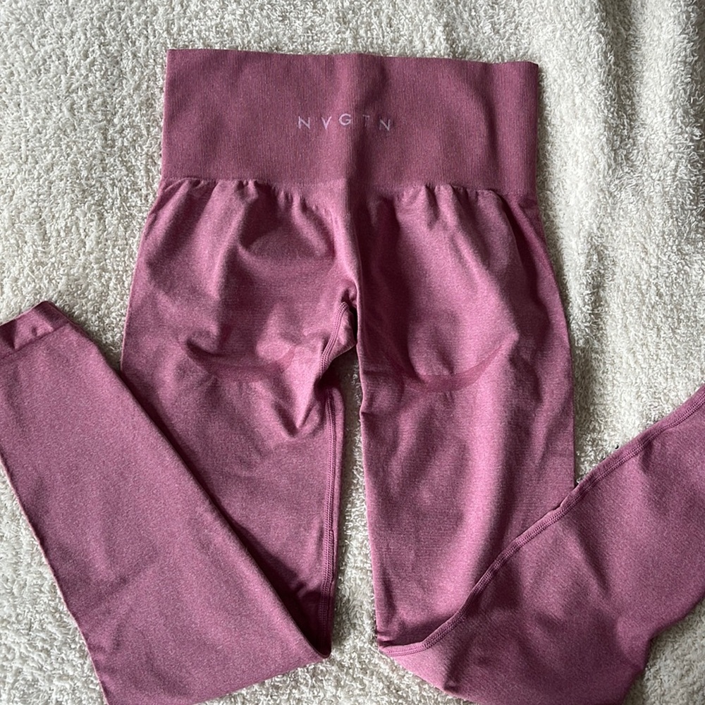 NVGTN workout leggings